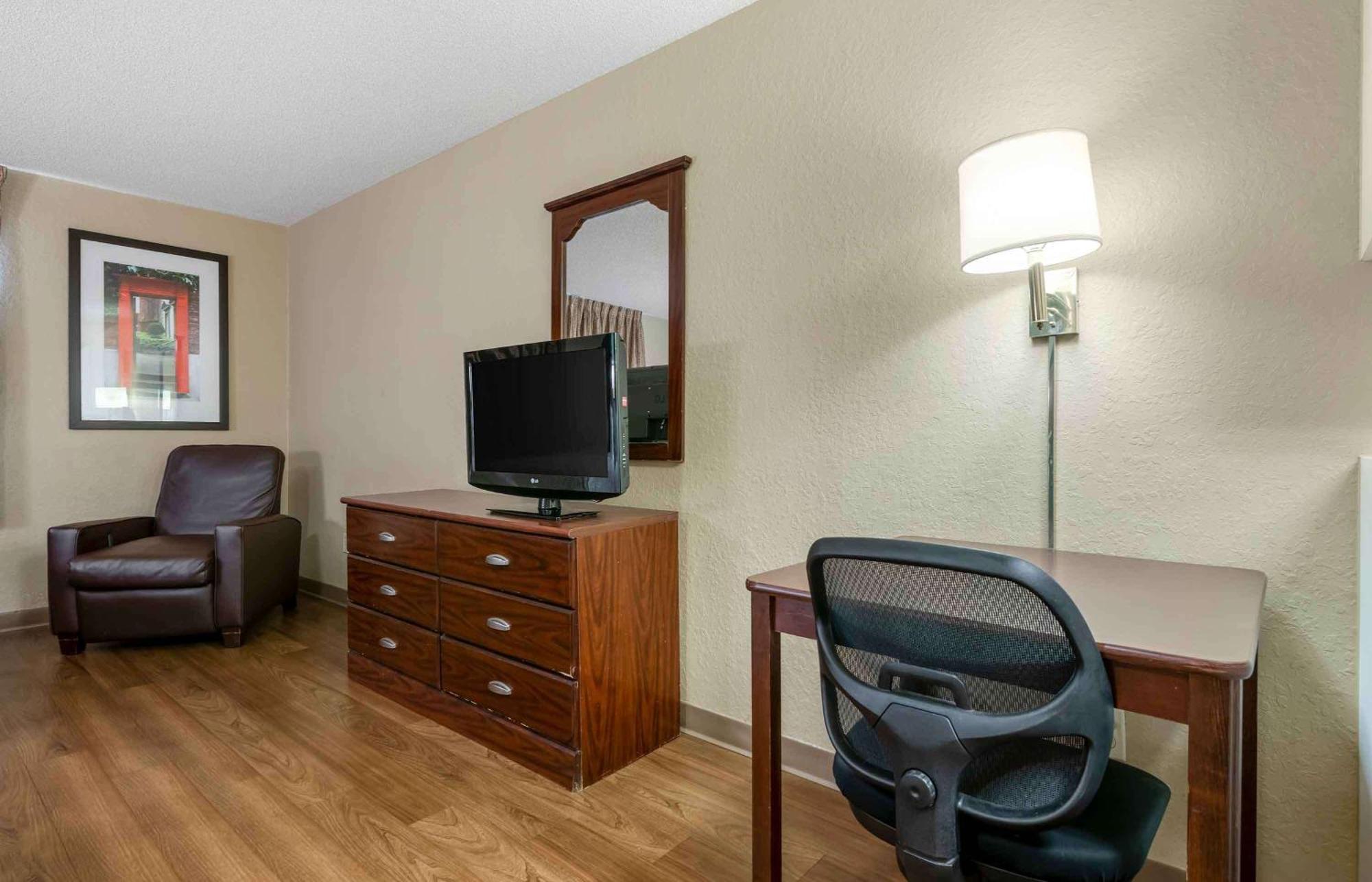 Extended Stay America Select Suites - Jacksonville - Lenoir Avenue East Bagian luar foto