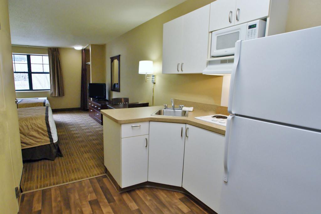 Extended Stay America Select Suites - Jacksonville - Lenoir Avenue East Bagian luar foto